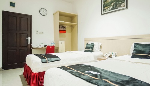 Luxury Triple Room