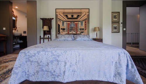 Honeymoon Room