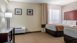 Standard Quadruple Room, 2 Queen Beds, Non Smoking