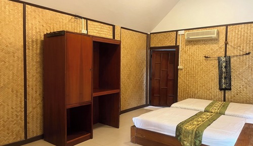 Deluxe Room, 1 Queen Bed