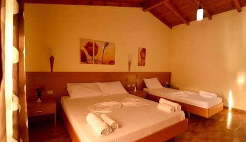 Comfort Triple Room, Beach View