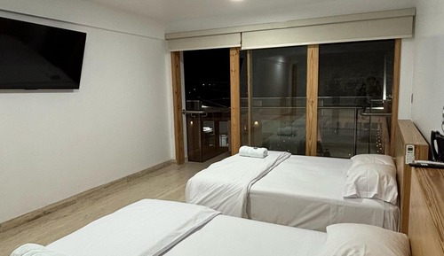 Superior Double Room, 2 Queen Beds, Pool View