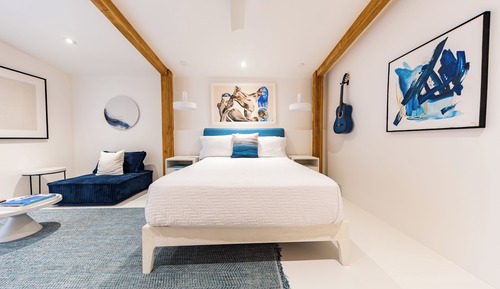 Deluxe Suite, Pool View