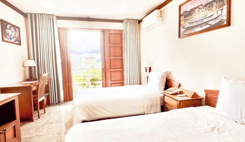 Deluxe Room, 2 Double Beds, City View