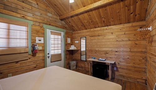Basic Cabin, 1 King Bed, Mountain View