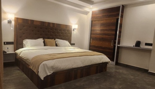Junior Suite, Balcony, City View