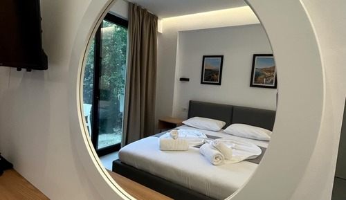 Basic Double Room, Patio