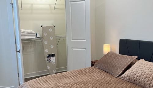 With handicapped facilities, 1-bedroom, Ground level