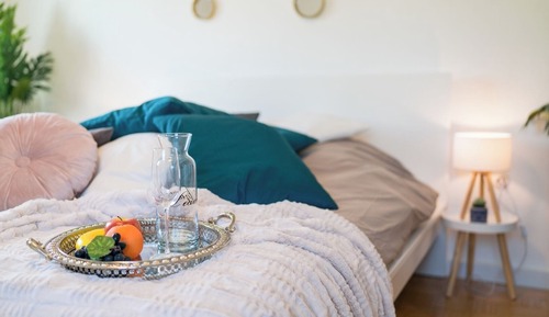 Deluxe Condo, Balcony, Mountain View