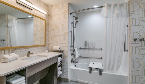 Studio Suite, 2 Queen Beds, Accessible, Bathtub