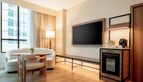 Room, 1 King Bed, Accessible (Roll-in Shower)