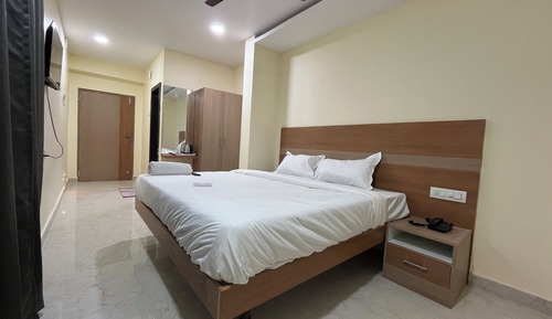 Deluxe Double Room, City View