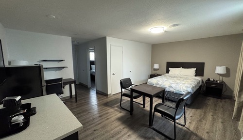 Standard Suite, 2 Queen Beds, Non Smoking