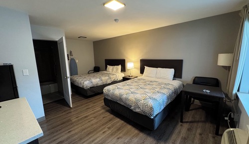 Standard Room, 2 Queen Beds, Smoking