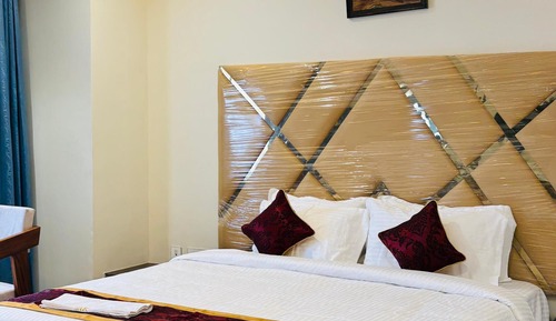 Luxury Single Room, 1 King Bed