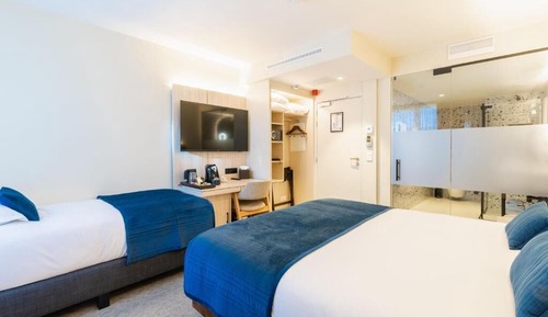 Triple Comfort Room