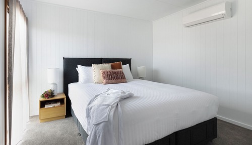 Basic Cabin, 1 King Bed with Sofa bed, Mobility Accessible