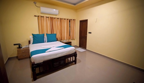 Deluxe Double or Twin Room, City View