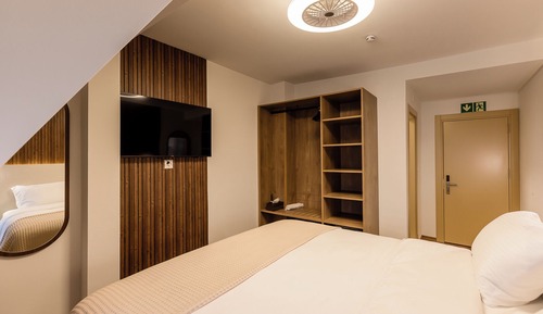 Comfort Double Room, City View