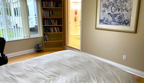 Deluxe Studio Suite, 1 Queen Bed, Garden View
