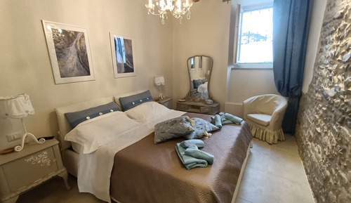 Deluxe Room, 1 Queen Bed