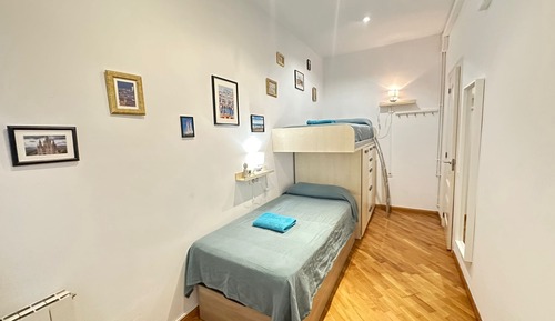 Twin Room, Shared Bathroom