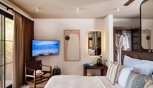 Design Studio Suite, 1 King Bed, Private Pool, Sea View