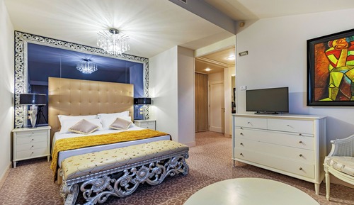 Junior Double Room