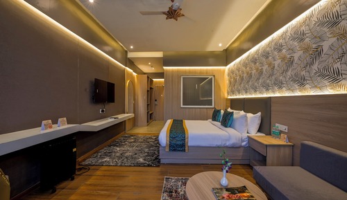 Majestic Tiger's Room