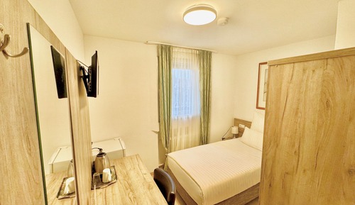 Comfort Single Room