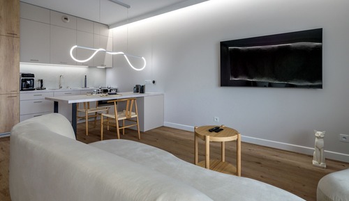 City Apartment, Balcony