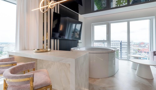 City Apartment, Balcony