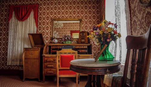 Deluxe Suite, Bathtub