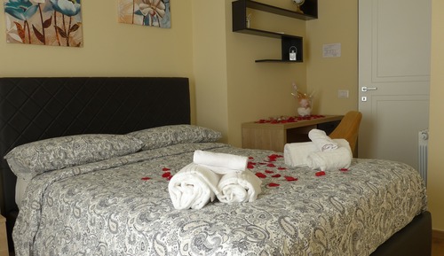 Deluxe Single Room, Pool View