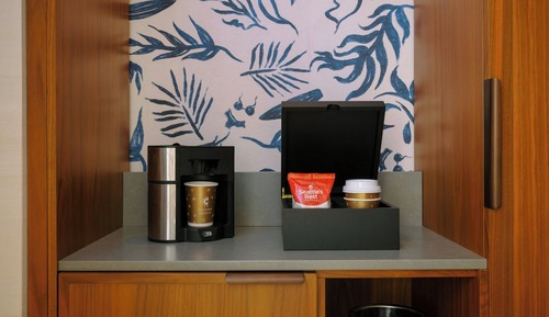 Room, 1 King Bed with Sofa bed, Bay View (Mobility Accessible, Transfer Shower)