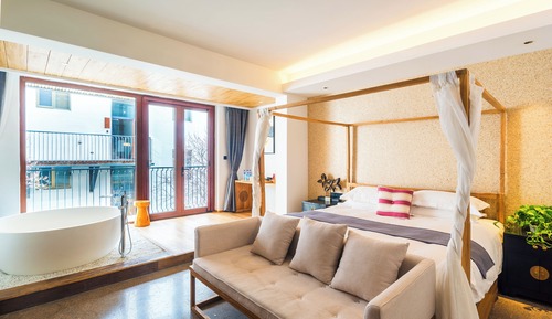Design Double Room, Hill View