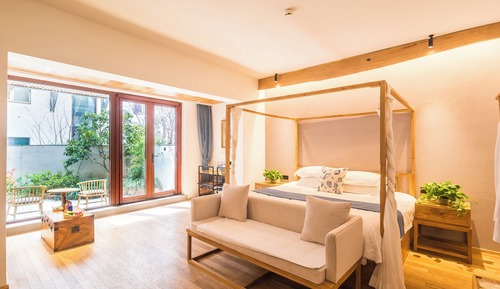 Elite Double Room, Courtyard View