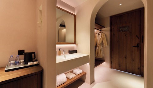 Superior Twin Room, City View