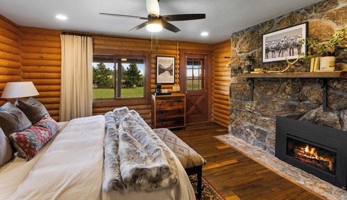 Superior Room, Mountain View