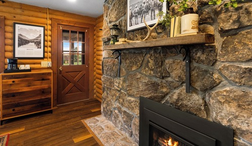 Superior Room, Mountain View