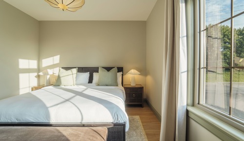 2-Bedroom Suite | 1 King, 2 Twins, Kitchenette, Fireplace