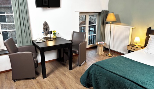 Deluxe Double Room, Courtyard View (stairs only)