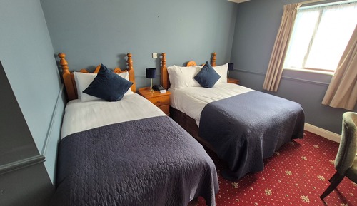 Basic Triple Room