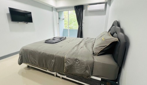 Economy Room, 1 Queen Bed, Garden View