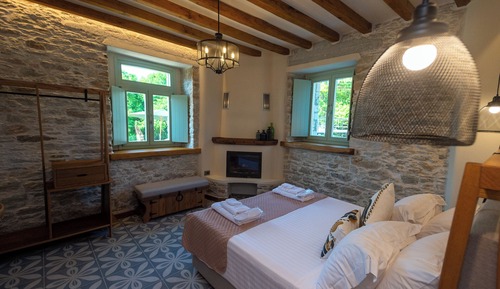 Deluxe Double Room, Garden View