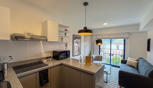 Apartment (504)