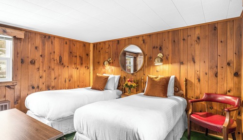 Double or Twin Room - This unit is not pet friendly