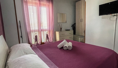 Apartment, Balcony