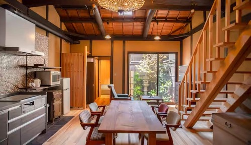 Classic Townhome, Multiple Beds, Garden View