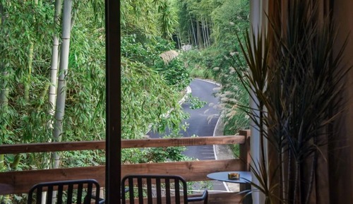 Exclusive Double Room, 1 Queen Bed, Balcony, Hill View